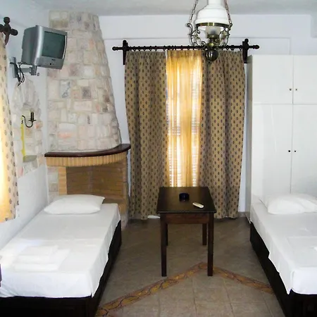 Maistrali Parikia (Paros)